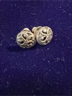 Sterling Silver Filigree Button Stud Earrings - Silver